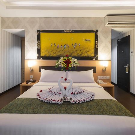 Grand Puri Saron Hotel Malioboro Yogyakarta Eksteriør bilde